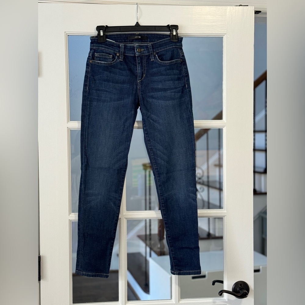 Joe’s Jeans. Skinny cut. Size 25. Professionally altered to 28 inseam.